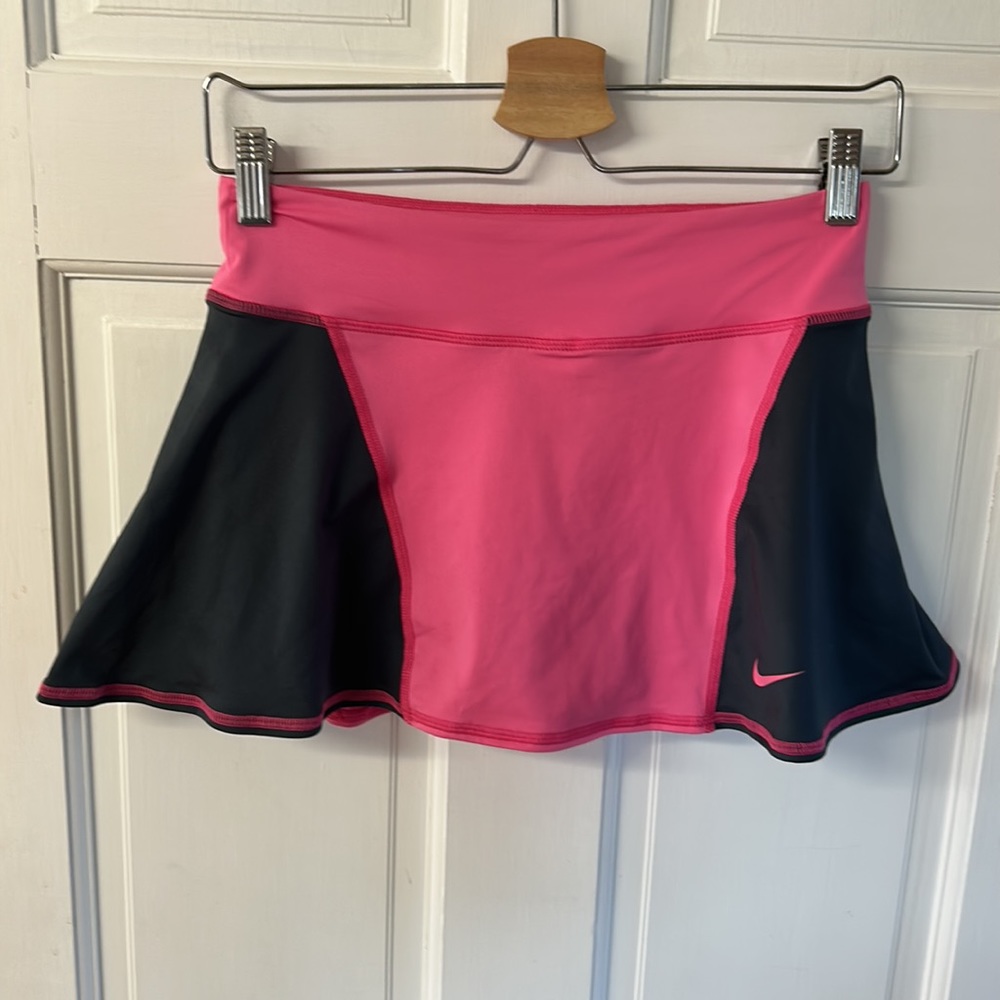 Nike Dri-fit pink and black golf athletic skort women’s size small